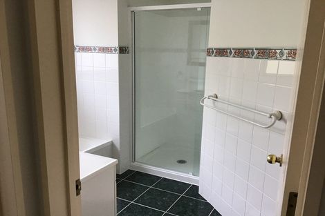 Photo of property in 17 Craig Place, Bridge Hill, Alexandra, 9320