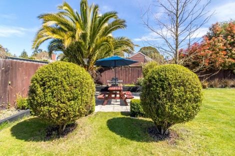 Photo of property in 21 Burnside Crescent, Burnside, Christchurch, 8053