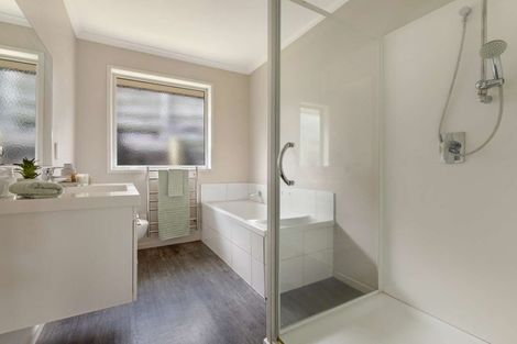 Photo of property in 1 Austen Way, Hairini, Tauranga, 3112