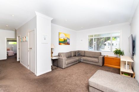 Photo of property in 25 Logan Avenue, Marewa, Napier, 4110