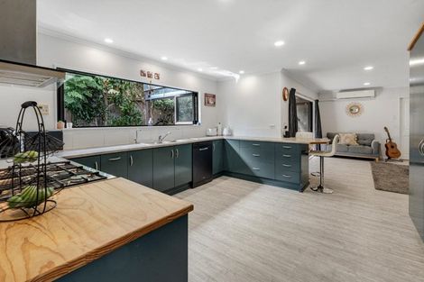 Photo of property in 19 Ysabel Crescent, The Gardens, Auckland, 2105