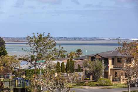 Photo of property in 1a Bellville Drive, Clendon Park, Auckland, 2103