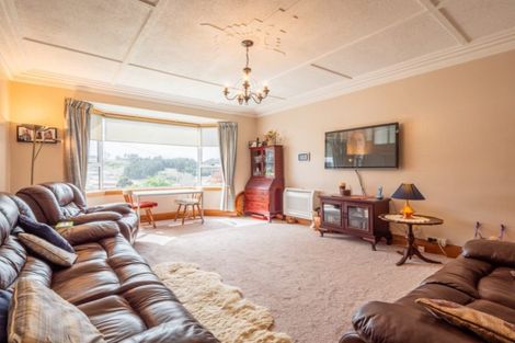 Photo of property in 17 Scotland Terrace, Green Island, Dunedin, 9018