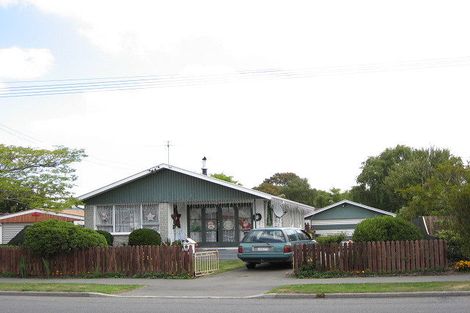 Photo of property in 448 Mairehau Road, Parklands, Christchurch, 8083