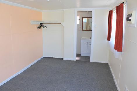 Photo of property in 27 Kara Street, Outer Kaiti, Gisborne, 4010