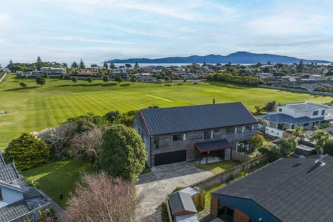 Photo of property in 23 Miro Road, Raumati South, Paraparaumu, 5032