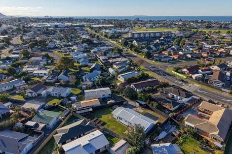Photo of property in 60 Gloucester Road, Mount Maunganui, 3116