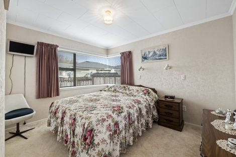 Photo of property in 135 Clawton Street, Westown, New Plymouth, 4310