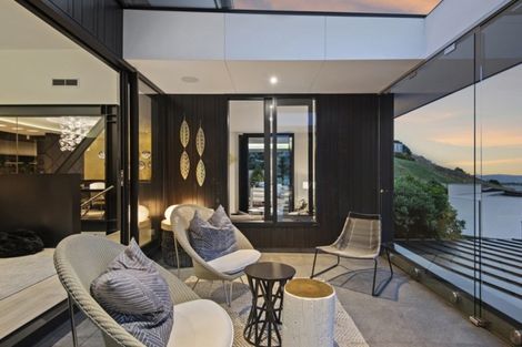 Photo of property in 12 Challenger Lane, Redcliffs, Christchurch, 8081