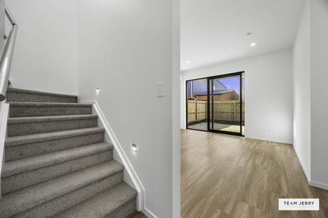 Photo of property in 36 Stableford Crescent, Opaheke, 2113