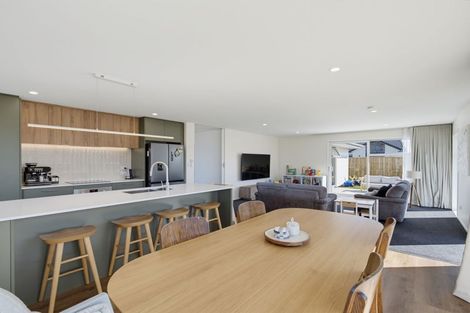 Photo of property in 37 Henshaw Street, Woodend, 7610