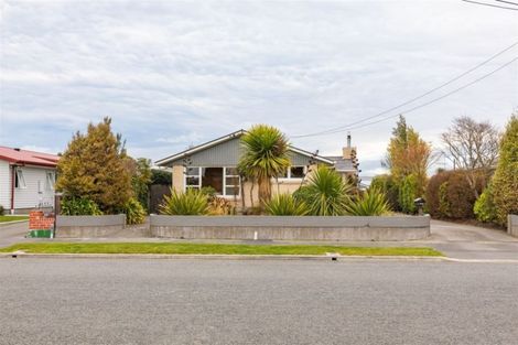 Photo of property in 23 Moyna Avenue, Dallington, Christchurch, 8061