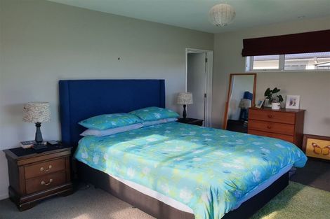 Photo of property in 19 Kahuraki Drive, Pegasus, 7612