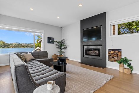Photo of property in 1 Fourteenth Avenue, Tauranga South, Tauranga, 3112