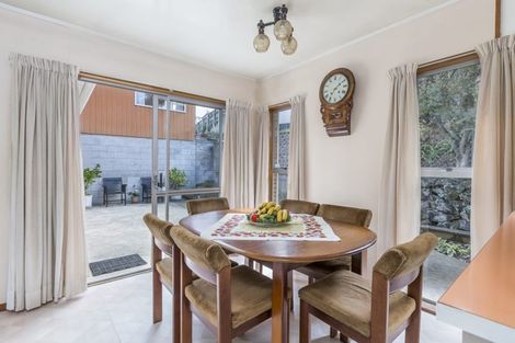 Photo of property in 61 Queenstown Road, Onehunga, Auckland, 1061