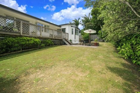 Photo of property in 5 Sandpiper Grove, Unsworth Heights, Auckland, 0632