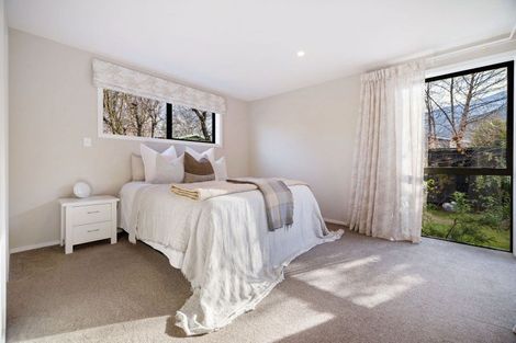 Photo of property in 20 Adamson Drive, Arrowtown, 9302