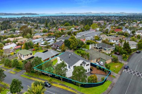 Photo of property in 8 Widmore Drive, Massey, Auckland, 0614