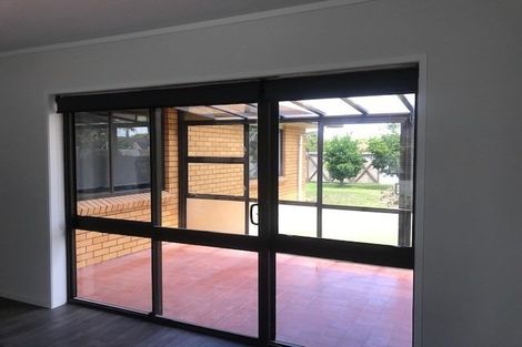 Photo of property in 5 Brockton Avenue, Conifer Grove, Takanini, 2112