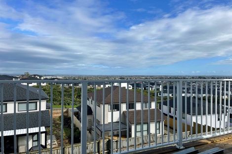 Photo of property in 19 Nola Dawn Avenue, Papakura, 2110