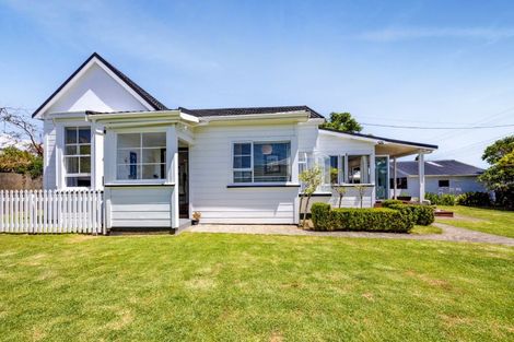 Photo of property in 44 Upjohn Street, Brooklands, New Plymouth, 4310