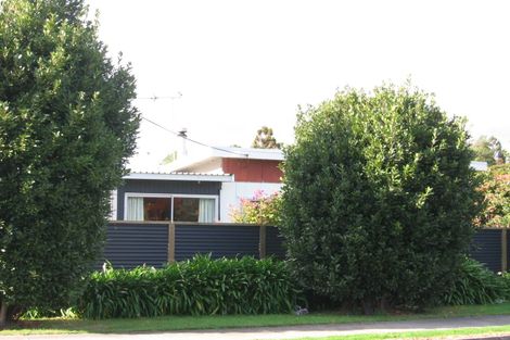 Photo of property in 27 Greenaway Road, Waikanae, 5036