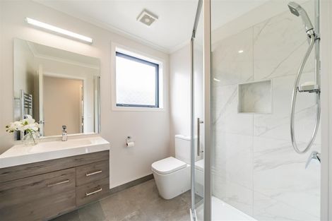 Photo of property in 37 Buddle Road, Wallaceville, Upper Hutt, 5018