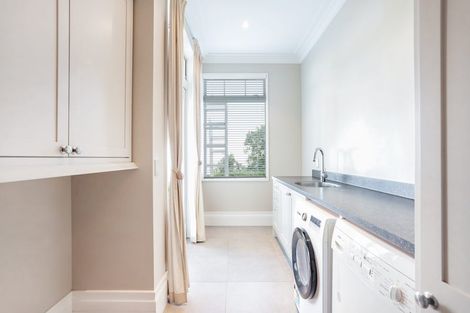 Photo of property in 291 Forest Hill Road, Waiatarua, Auckland, 0612