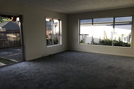 Photo of property in 122 Maidstone Road, Ilam, Christchurch, 8041