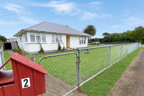 Photo of property in 2 Robertshawe Crescent, Dannevirke, 4930
