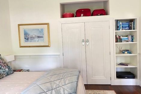 Photo of property in 13 Robertson Street, Russell, 0202