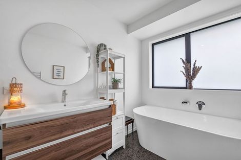 Photo of property in 2b Gossling Street, Okato, 4335