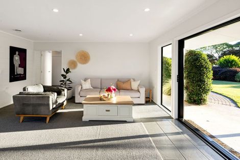 Photo of property in 48 Peake Road, Cambridge, Hamilton, 3283