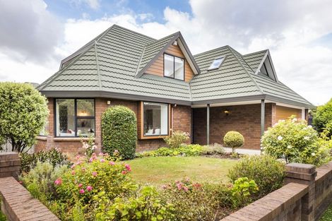 Photo of property in 15a Phoenix Avenue, Hokowhitu, Palmerston North, 4410