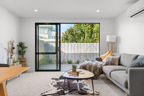 Photo of property in 6d Avonhead Road, Avonhead, Christchurch, 8042