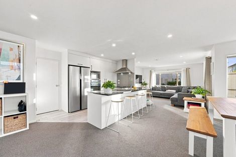 Photo of property in 5 Treestump Road, Takanini, 2112