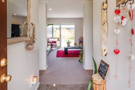 Photo of property in 106 Parnell Heights, Kelvin Grove, Palmerston North, 4414