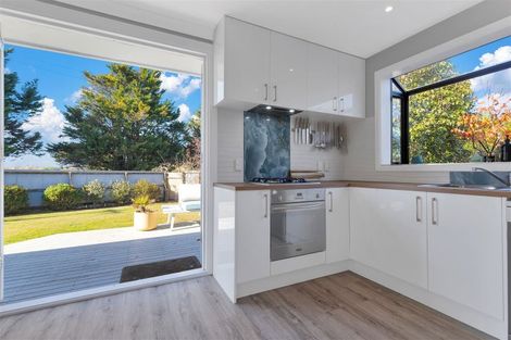 Photo of property in 63 Batten Grove, The Pines Beach, 7630