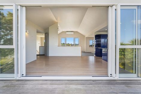 Photo of property in 44a Kestrel Heights, Arkles Bay, Whangaparaoa, 0932