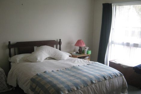 Photo of property in 1/2 Parkview Place, Avonhead, Christchurch, 8042