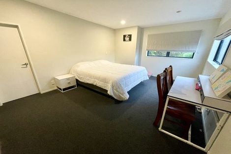 Photo of property in 19 Wantwood Grove, Churton Park, Wellington, 6037