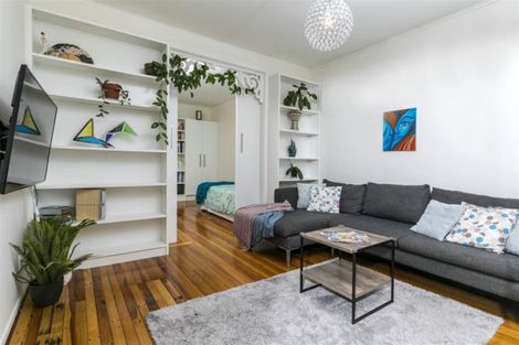 Photo of property in 1/36 Tudor Road, Henderson, Auckland, 0610