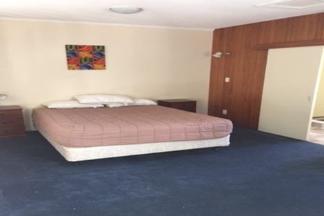 Photo of property in 252 Grounsell Crescent, Belmont, Lower Hutt, 5010