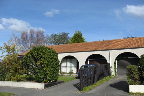 Photo of property in 52 Solway Avenue, Ilam, Christchurch, 8041