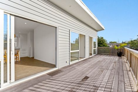 Photo of property in 6 Te Moau Avenue, Parakai, 0830