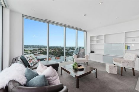 Photo of property in Sentinel Apartments, 1304/3 Northcroft Street, Takapuna, Auckland, 0622