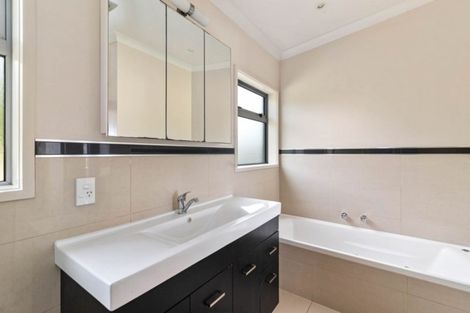 Photo of property in 18 Exeter Place, Tihiotonga, Rotorua, 3015