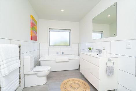 Photo of property in 4 Glendermid Close, Sawyers Bay, Port Chalmers, 9023