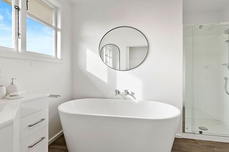 Photo of property in 336 Waterloo Road, Islington, Christchurch, 8042