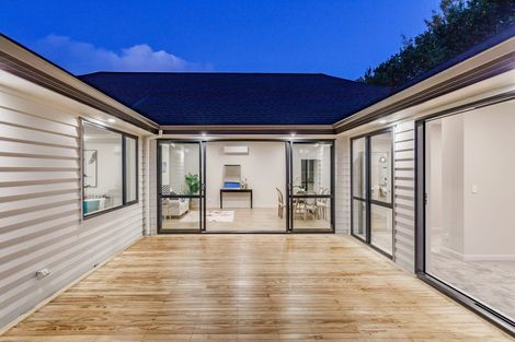 Photo of property in 9 Dida Park Drive, Kumeu, 0810